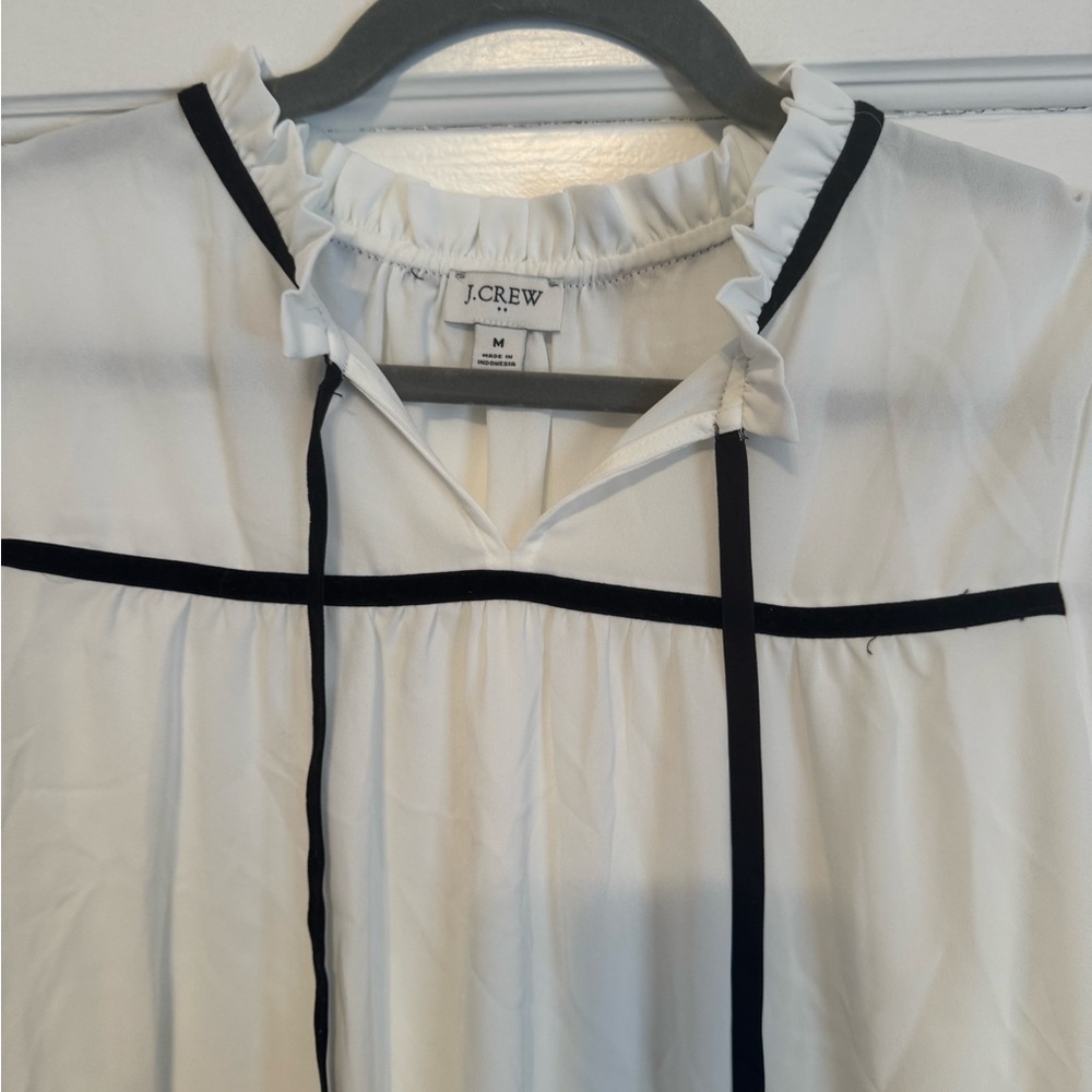 J. Crew White Long Sleeve Relaxed Blouse with Tie Front and Bib Collar - Picture 2 of 4